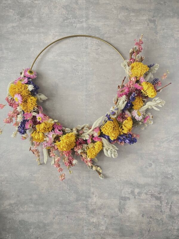 Daisies and Sunshine Wreath