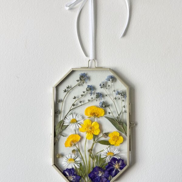 Forget-Me-Not Pressed Flower Frame